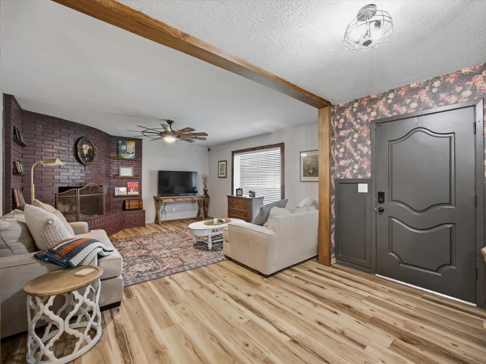 901 Pebble Street Bowie, TX 76230