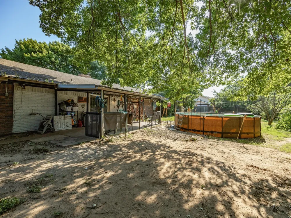 901 Pebble Street Bowie, TX 76230