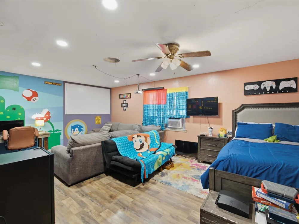 901 Pebble Street Bowie, TX 76230