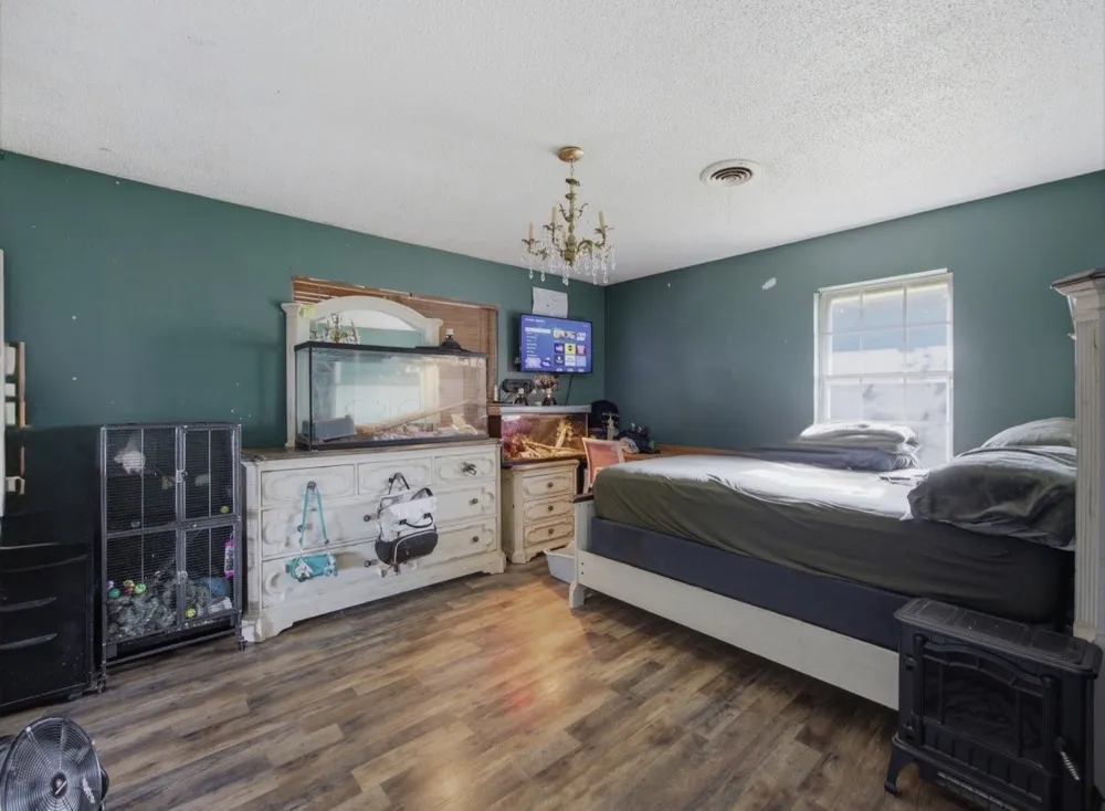 901 Pebble Street Bowie, TX 76230