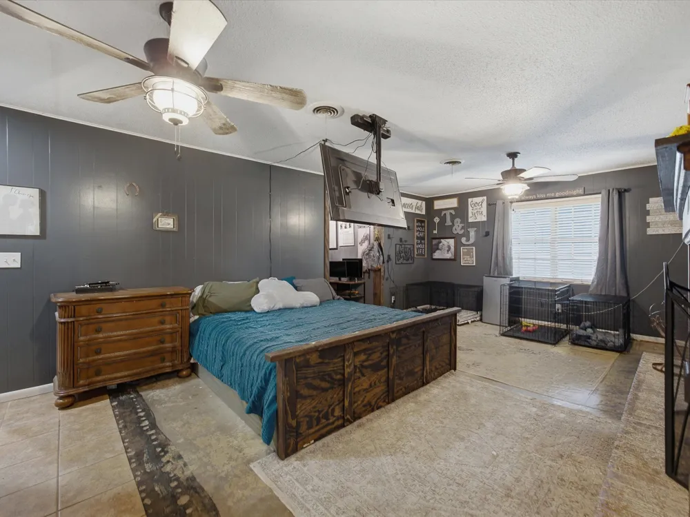 901 Pebble Street Bowie, TX 76230