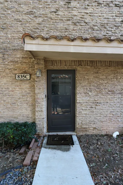 835 Dublin Drive #835C
