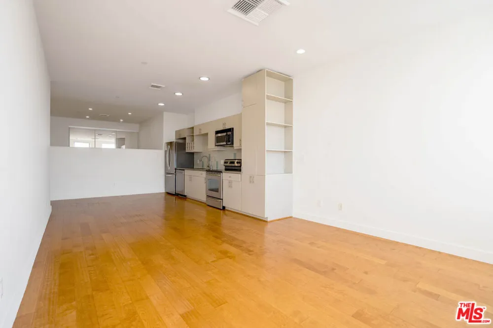3810 Wilshire Boulevard #1911 Los Angeles, CA 90010
