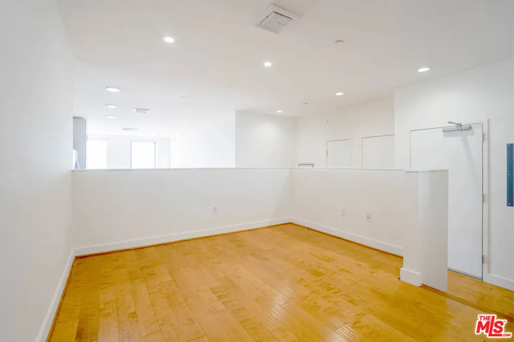 3810 Wilshire Boulevard #1911 Los Angeles, CA 90010