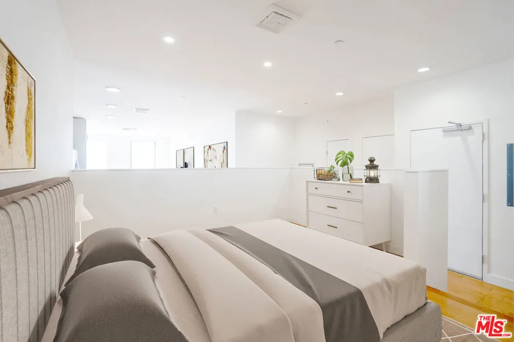 3810 Wilshire Boulevard #1911 Los Angeles, CA 90010