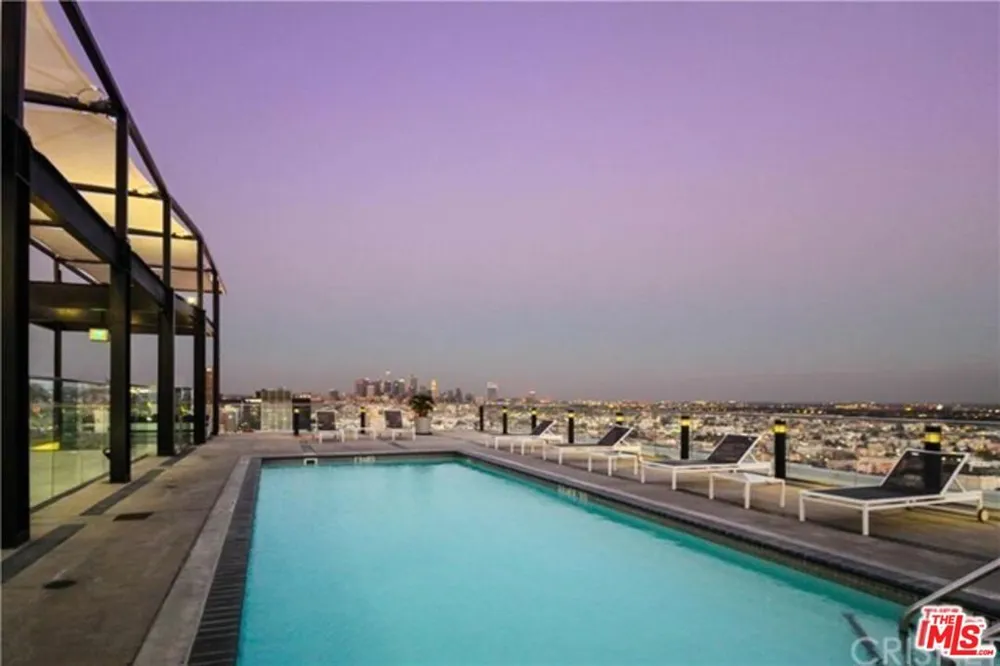 3810 Wilshire Boulevard #1911 Los Angeles, CA 90010
