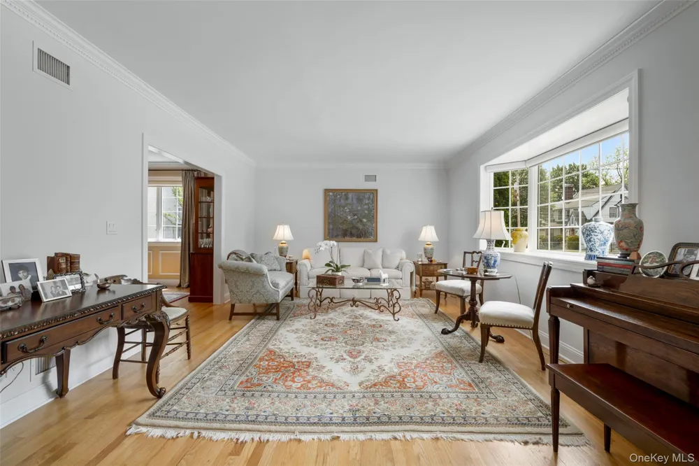 525 Carroll Avenue Mamaroneck, NY 10543