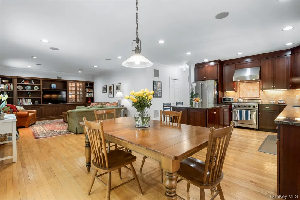 525 Carroll Avenue Mamaroneck, NY 10543