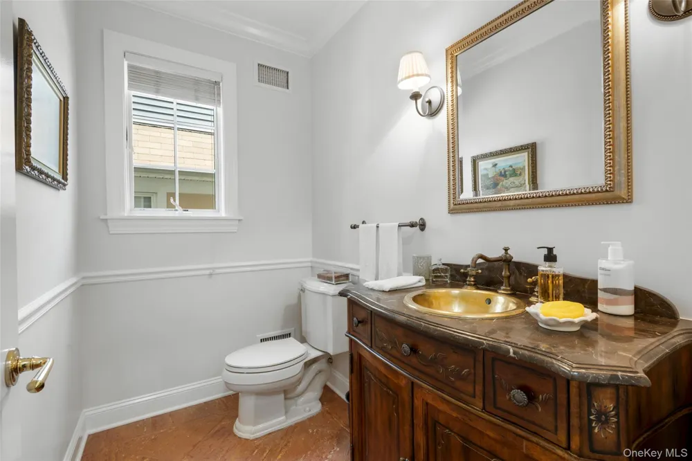 525 Carroll Avenue Mamaroneck, NY 10543