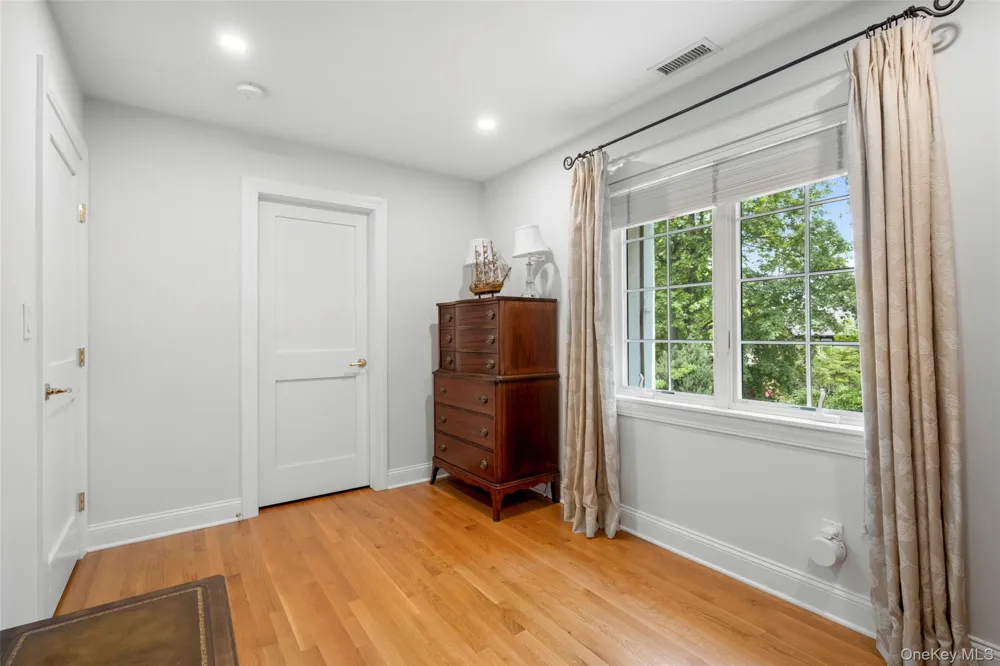 525 Carroll Avenue Mamaroneck, NY 10543