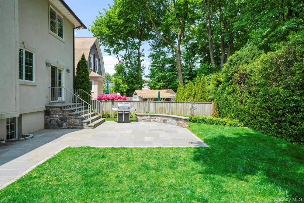 525 Carroll Avenue Mamaroneck, NY 10543
