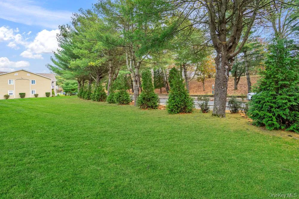 824 Birchwood Park Drive Middle Island, NY 11953