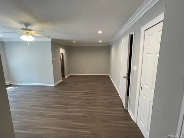 91 South Clinton Avenue #7B Bay Shore, NY 11706