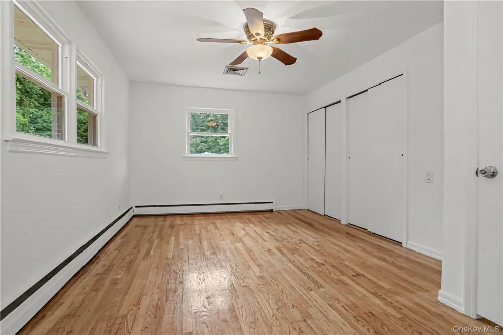 12 Roe Drive Hyde Park, NY 12538