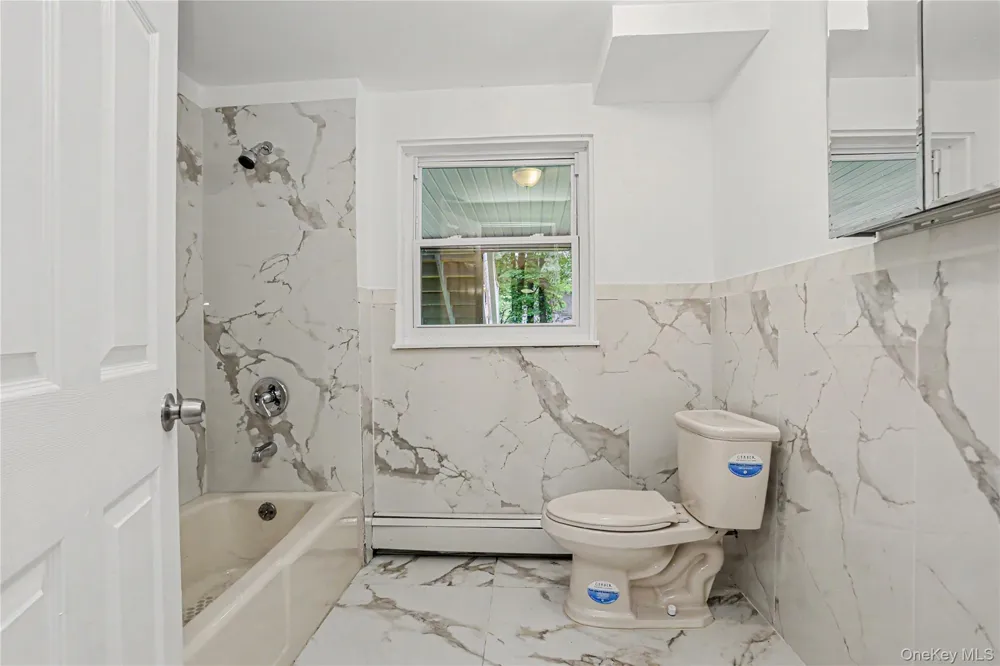 12 Roe Drive Hyde Park, NY 12538