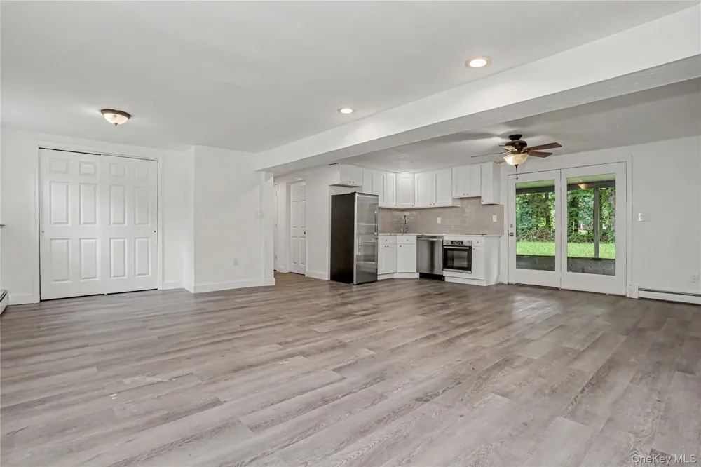 12 Roe Drive Hyde Park, NY 12538