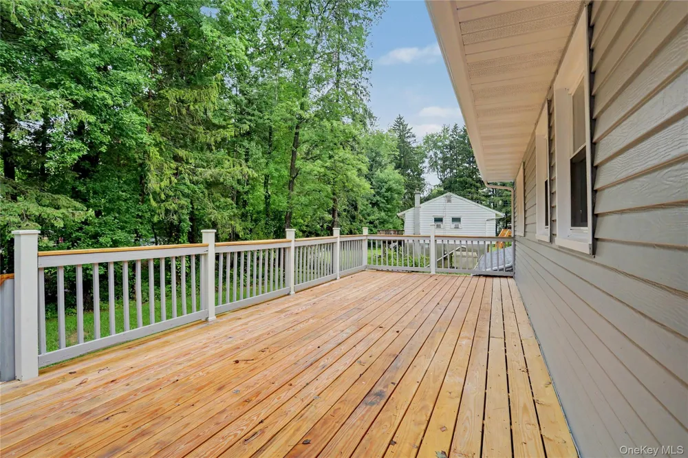 12 Roe Drive Hyde Park, NY 12538
