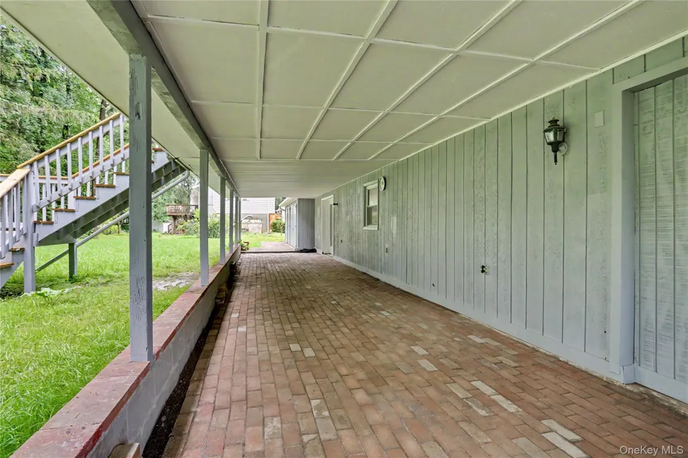 12 Roe Drive Hyde Park, NY 12538