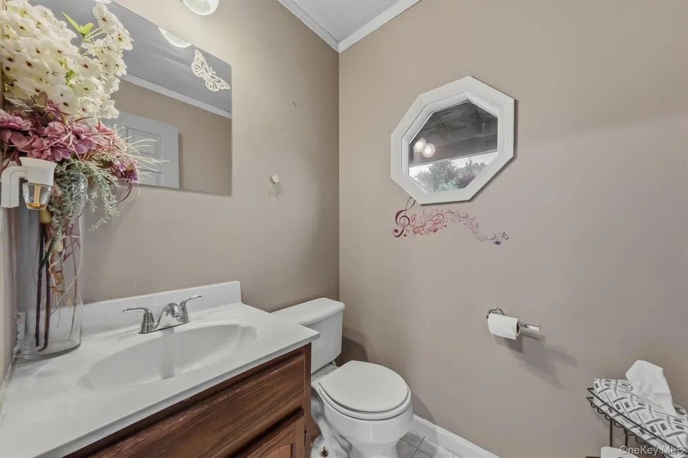 2 Summerset Drive Wallkill, NY 12589