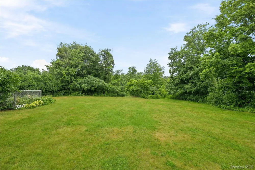 2 Summerset Drive Wallkill, NY 12589