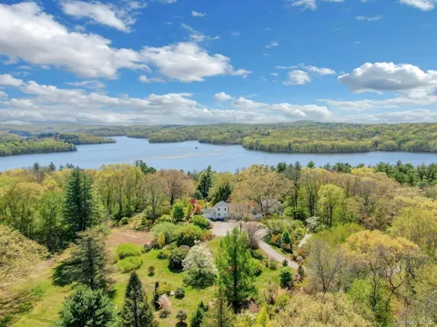 380 Cross River Road