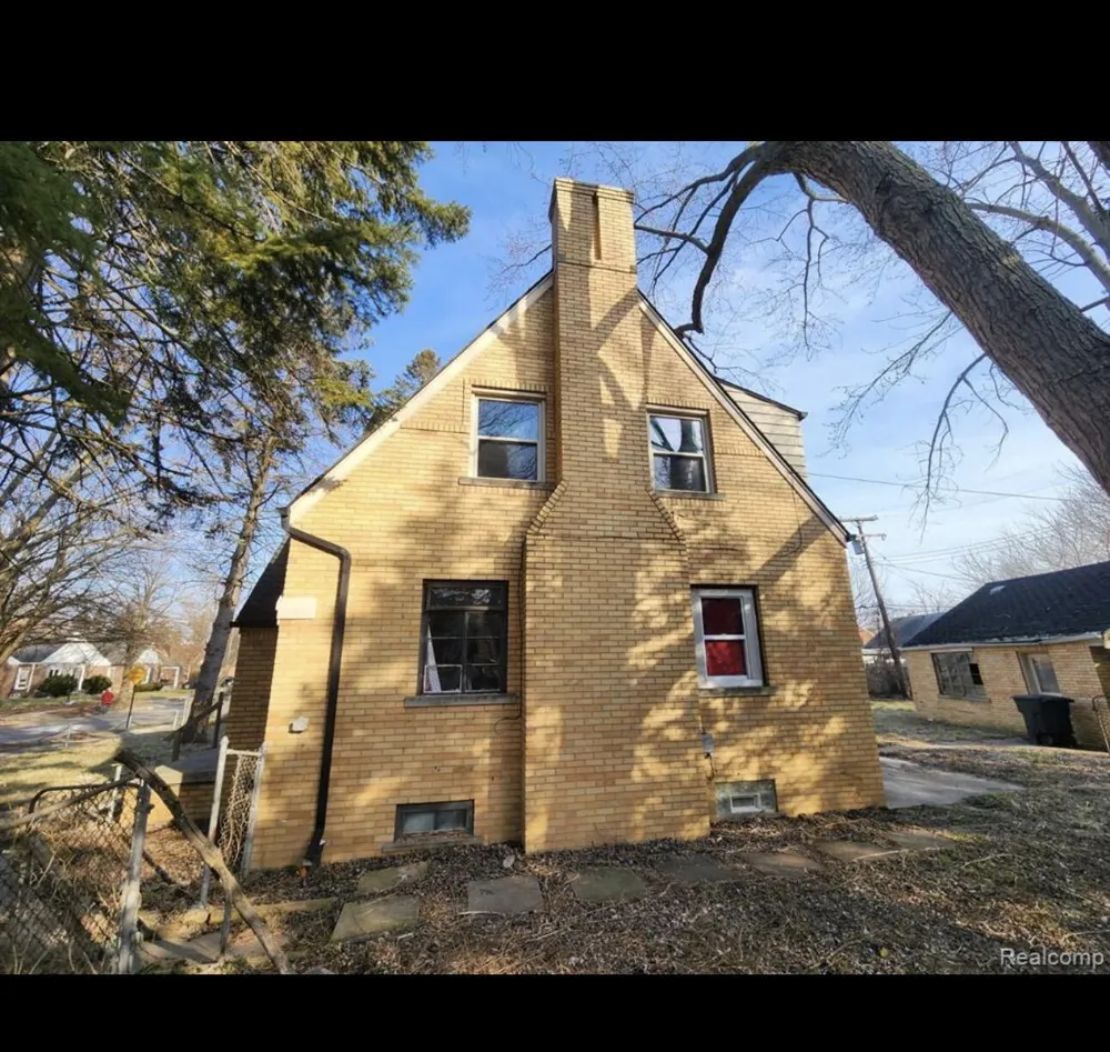 15646 Saratoga Avenue Detroit, MI 48205