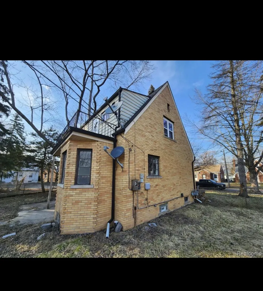 15646 Saratoga Avenue Detroit, MI 48205