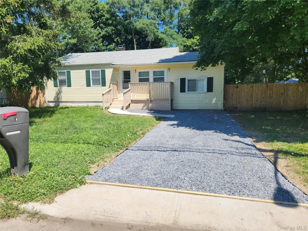 47 Pace Avenue Bellport, NY 11713