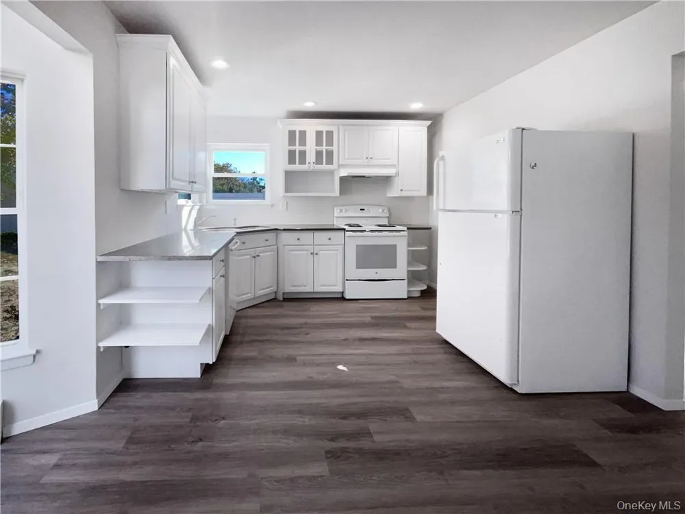11 Frost Valley Drive East Patchogue, NY 11772
