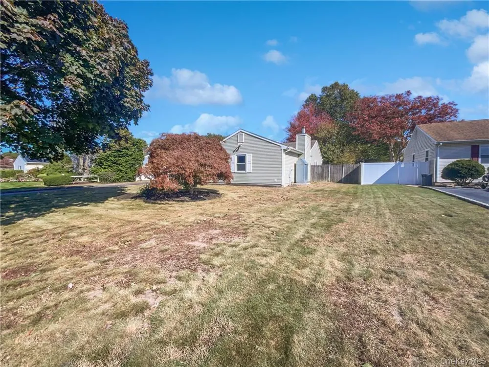 11 Frost Valley Drive East Patchogue, NY 11772