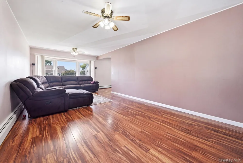 37 Gun Lane Levittown, NY 11756