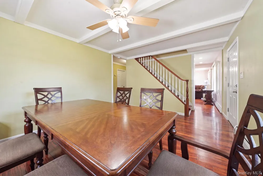 37 Gun Lane Levittown, NY 11756