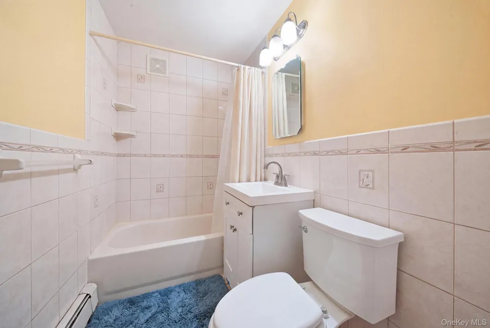 37 Gun Lane Levittown, NY 11756