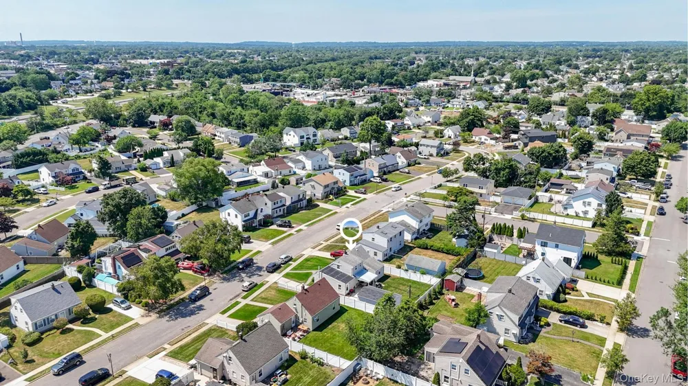 37 Gun Lane Levittown, NY 11756