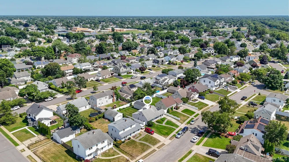 37 Gun Lane Levittown, NY 11756