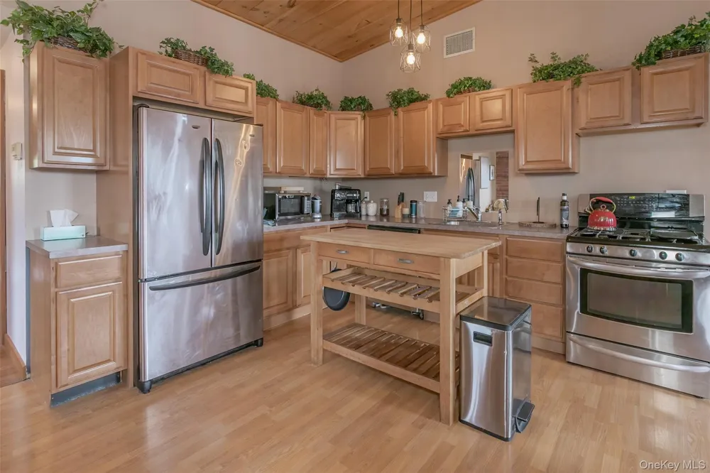31 Main #PH Warwick, NY 10990