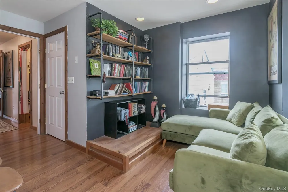 31 Main #PH Warwick, NY 10990