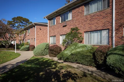 11 South Saxon Avenue #4B