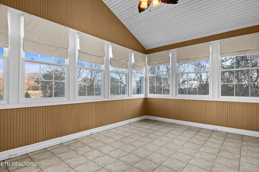 210 Indian Shadows Drive Maryville, TN 37801