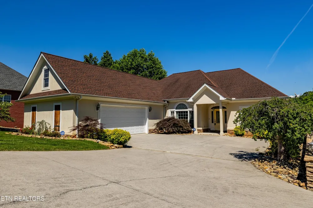 210 Indian Shadows Drive Maryville, TN 37801