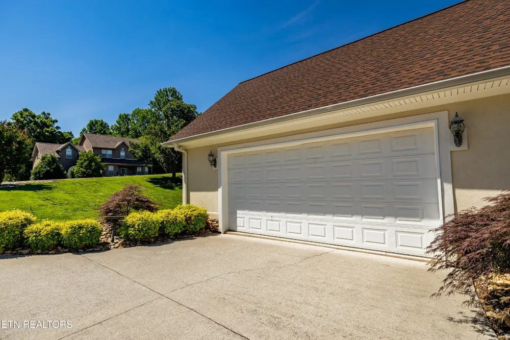 210 Indian Shadows Drive Maryville, TN 37801