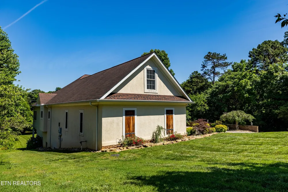 210 Indian Shadows Drive Maryville, TN 37801