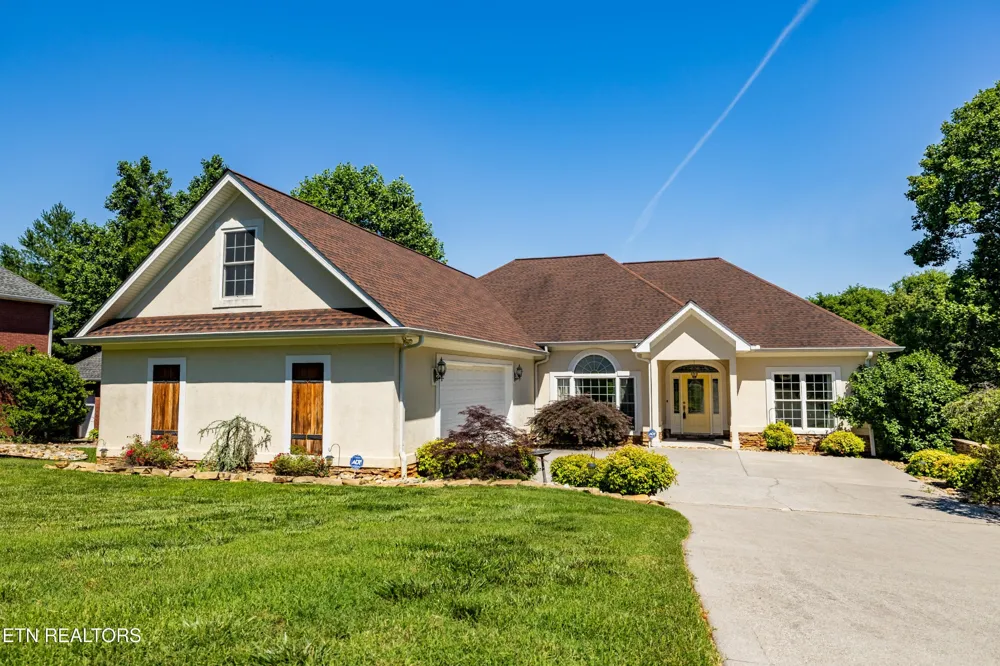 210 Indian Shadows Drive Maryville, TN 37801