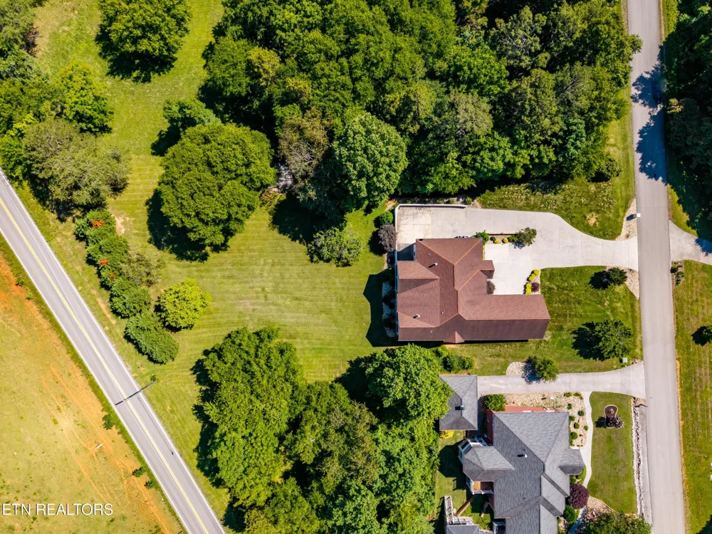 210 Indian Shadows Drive Maryville, TN 37801