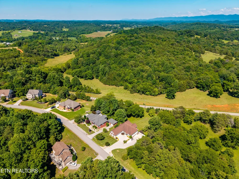 210 Indian Shadows Drive Maryville, TN 37801