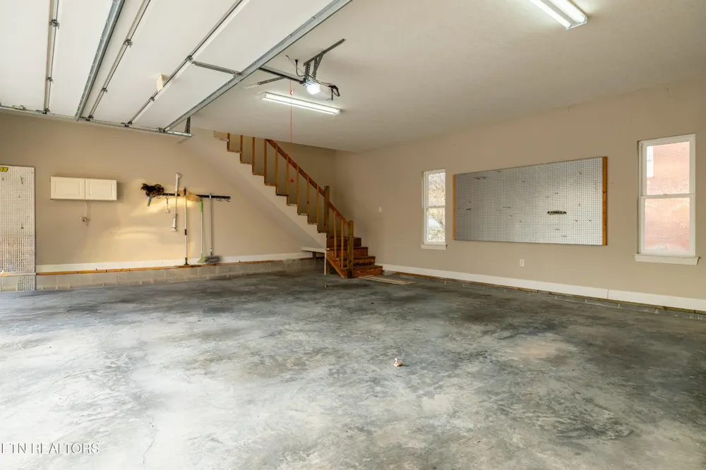210 Indian Shadows Drive Maryville, TN 37801