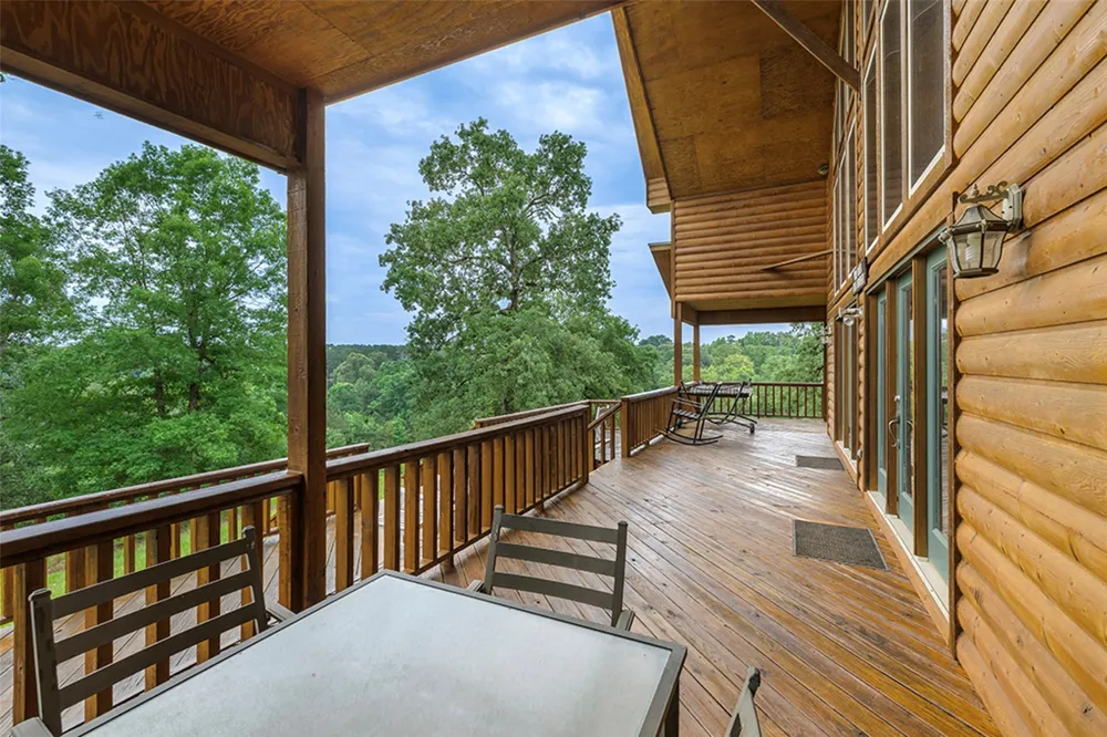 252 County Road 2110 Atlanta, TX 75551