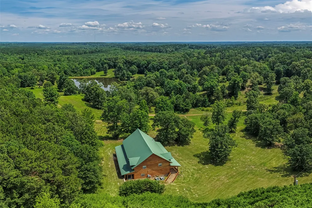 252 County Road 2110 Atlanta, TX 75551