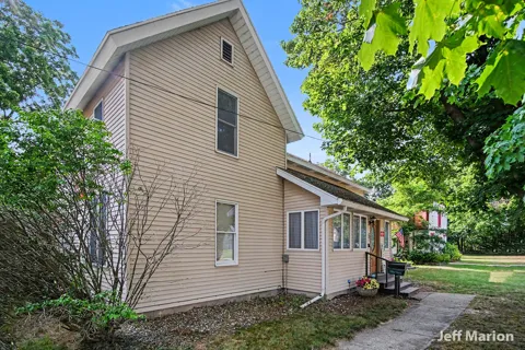 301 Clay Street