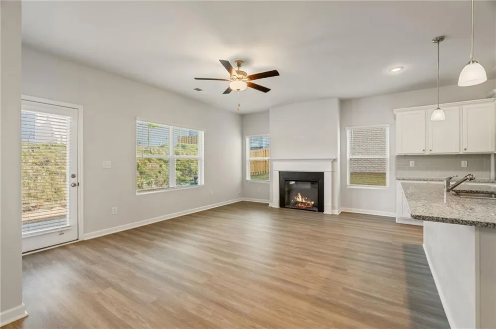 2568 Swan Lake Drive Grayson, GA 30017